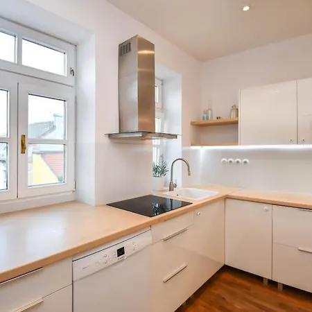 Cozy 2br In Heart Of Old Town Appartement *