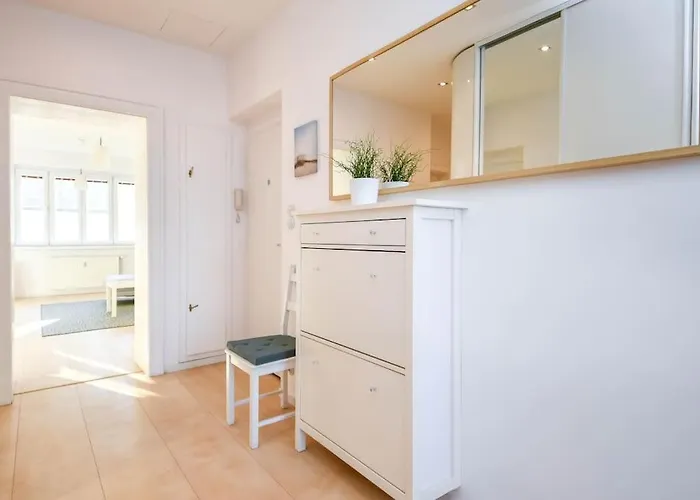 Cozy 2br In Heart Of Old Town Апартаменты Братислава